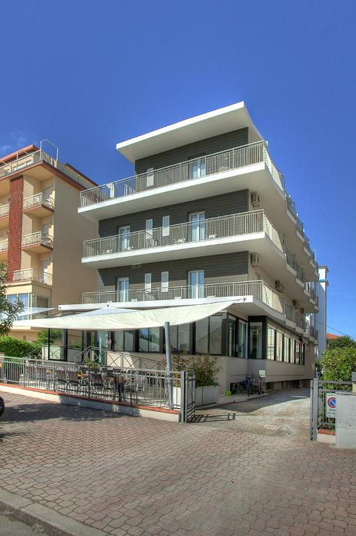 Budova, kde se hotel nachází