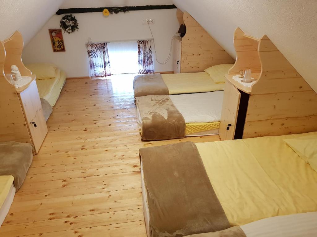Postel nebo postele na pokoji v ubytování Mama's House