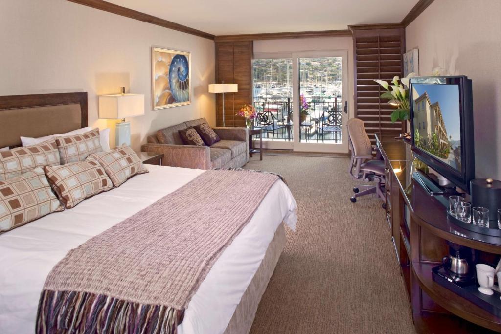Best Western PLUS Island Palms Hotel & Marina photo