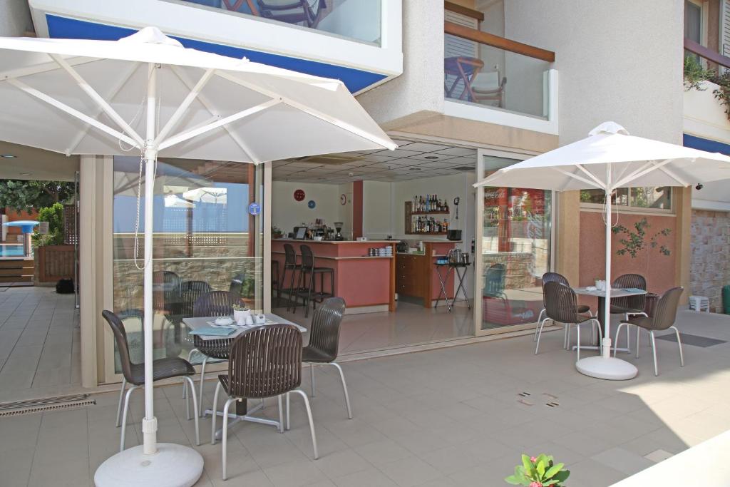Restaurace v ubytování Sitia Bay