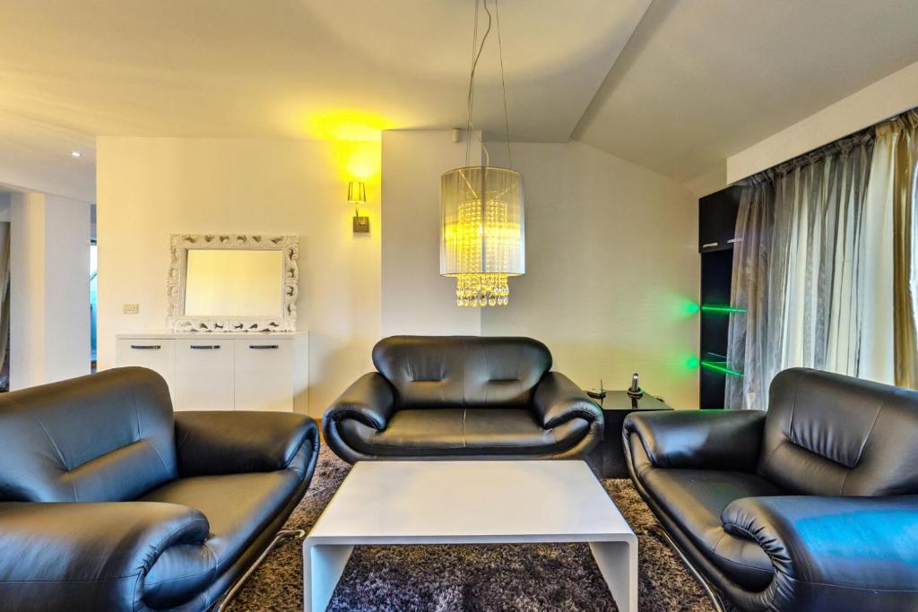 Capital City Center Apart Residence - Three-Bedroom Apartment