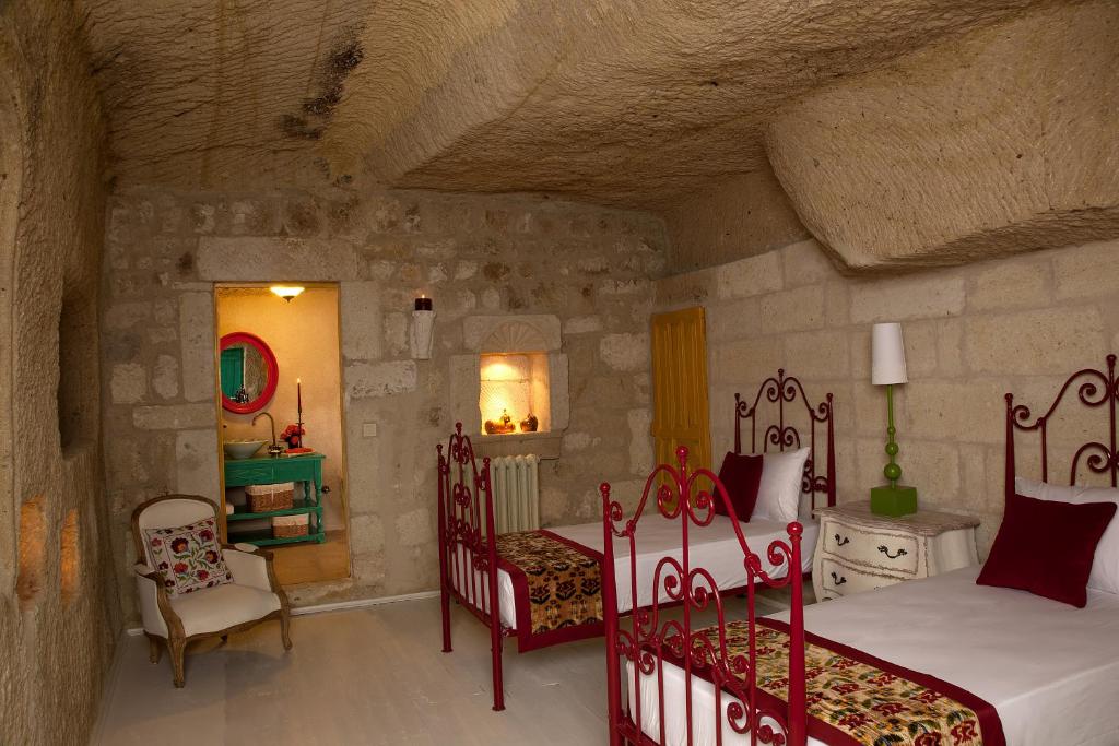 Posezení v ubytování Hezen Cave Hotel