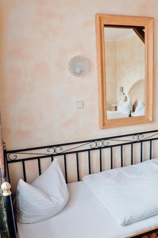 Postel nebo postele na pokoji v ubytování Privathotel Brügges Loui
