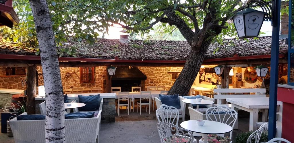 Restaurace v ubytování Villa Themistokli