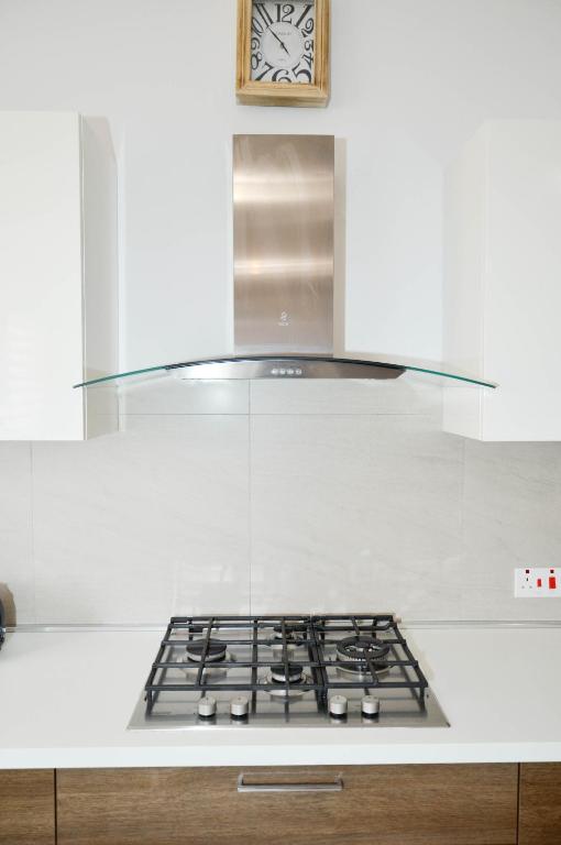 Cucina o angolo cottura di Lorenza Letting Maisonette