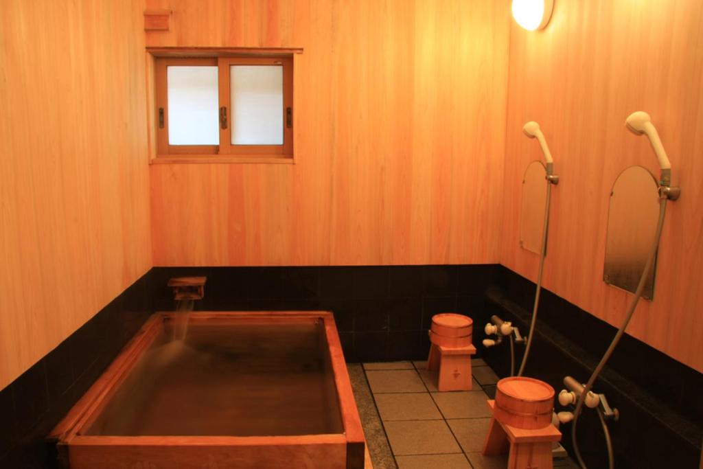 Koupelna v ubytování Ryokan Motonago