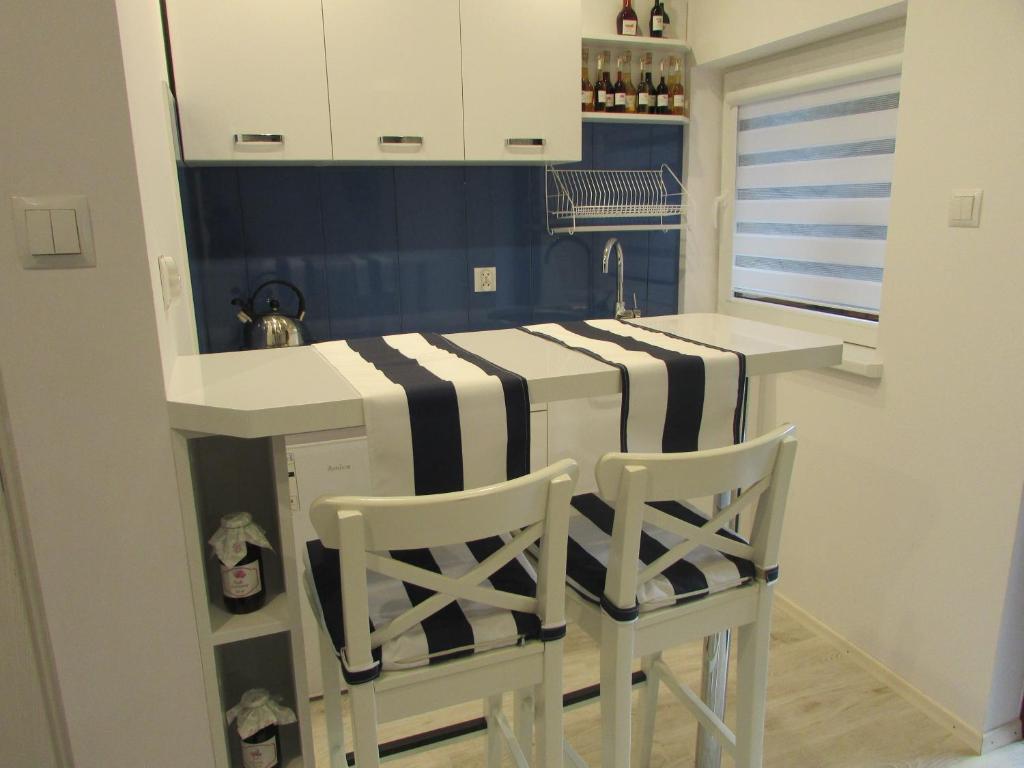 Domek w ogrodzie - 9