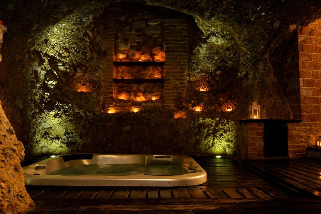 Antico Borgo Di Tabiano Castello - Relais de Charme