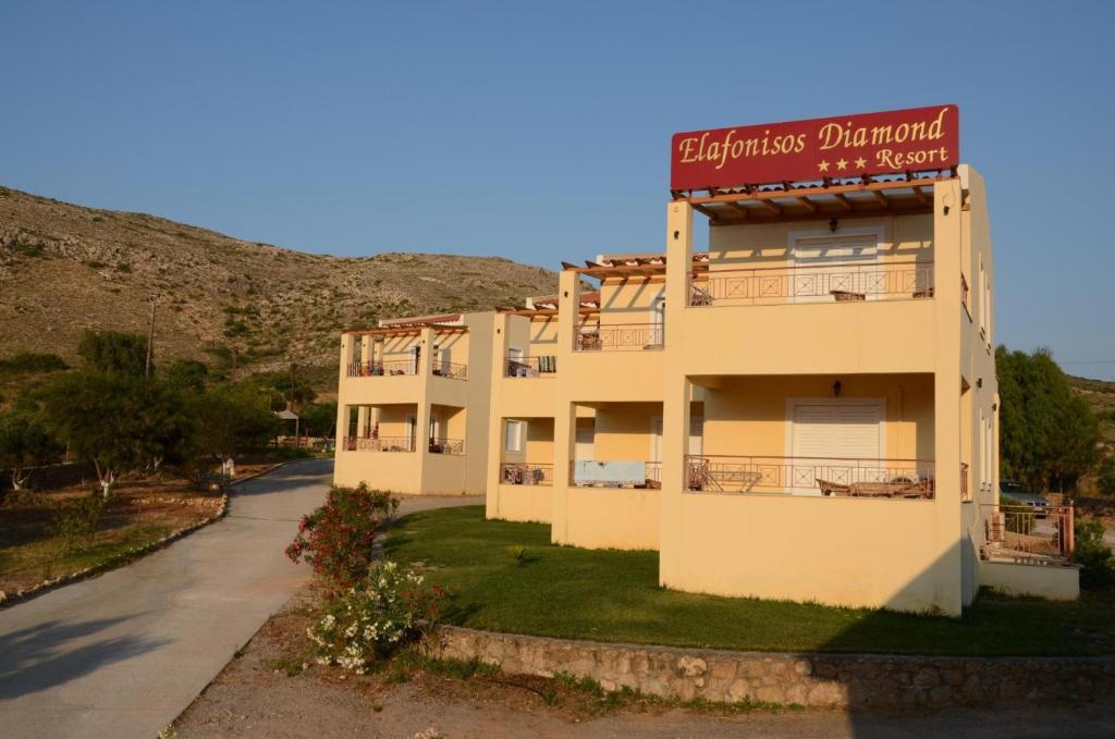 Nespecifikovaný výhled na hory nebo výhled na hory při pohledu z hotelu