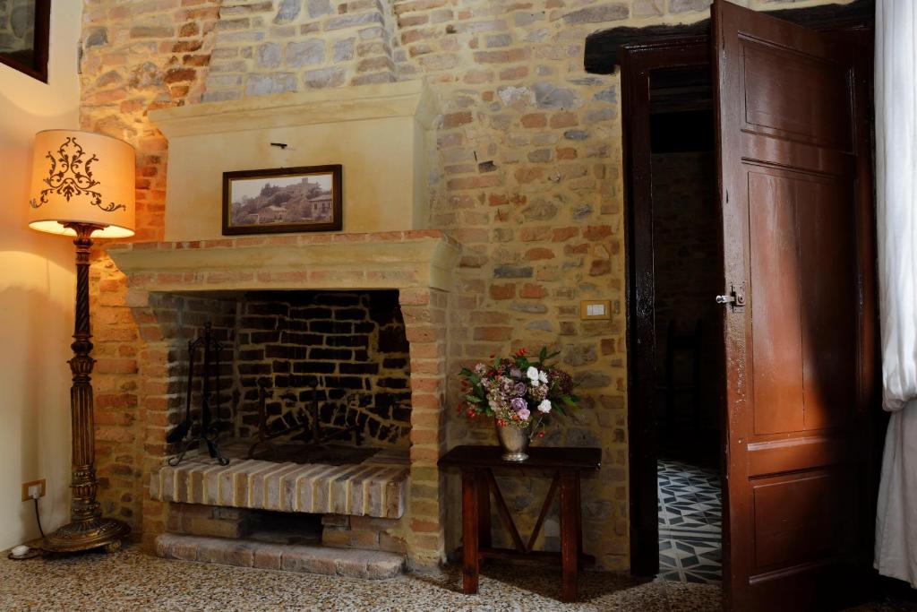 Antico Borgo Di Tabiano Castello - Relais de Charme - Junior Suite