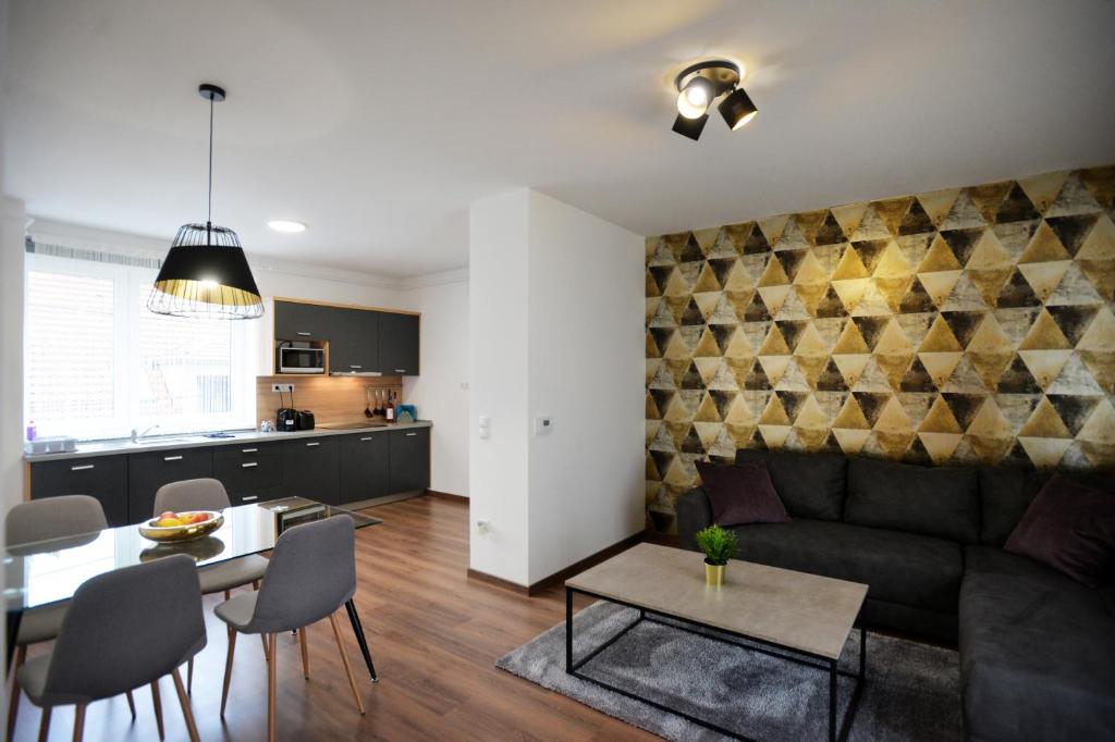 ONE Luxury Suites Eger - Apartment With Terrace