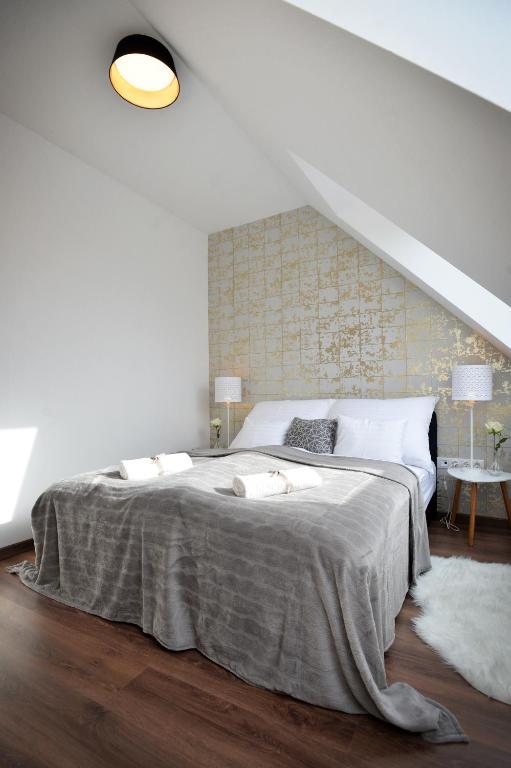 ONE Luxury Suites Eger - Apartment With Garden View