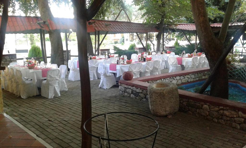 Restaurace v ubytování Lydia Hotel