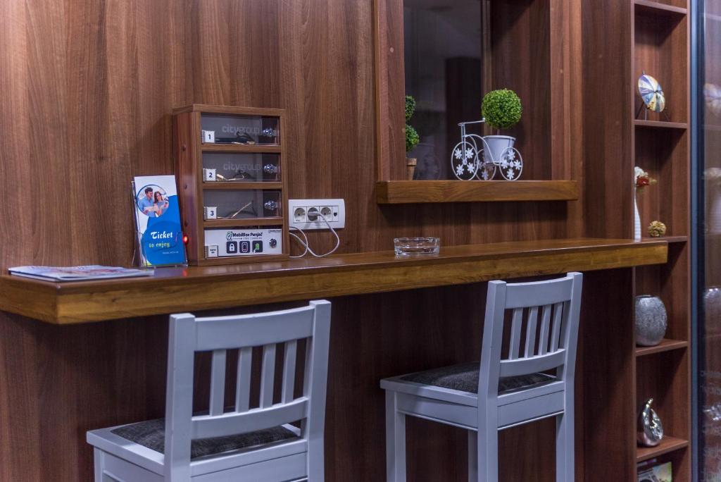 Kuchyň nebo kuchyňský kout v ubytování City Hotel Mostar