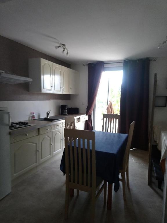 Les gîtes du Thouet - Appartement De Deux Chambres Avec Terrasse