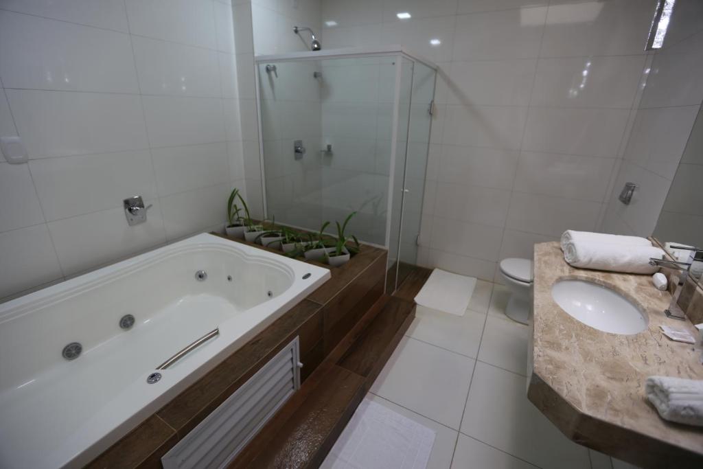Koupelna v ubytování Le Parc Hotel