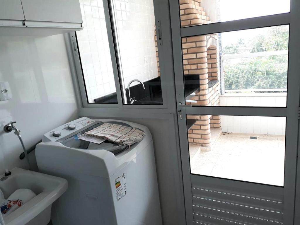  Apartamentos na Praia Toninhas