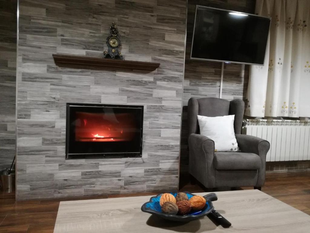 TV a/nebo společenská místnost v ubytování Casa Rural Mirador del Valle
