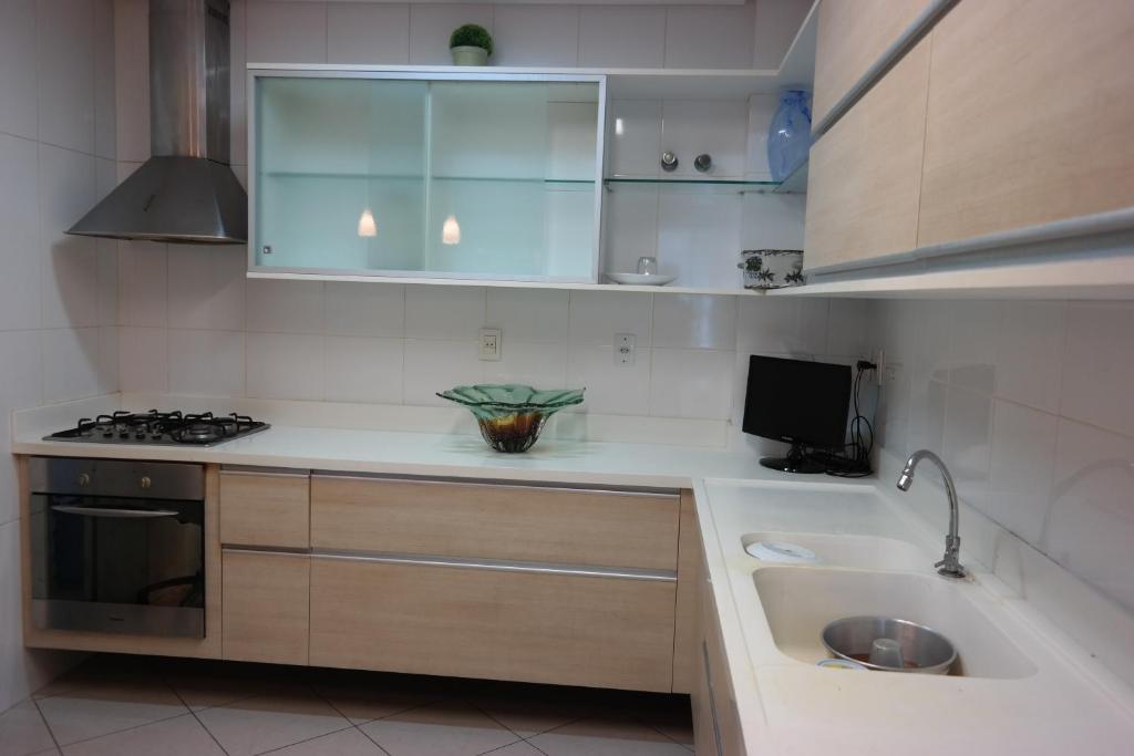  EXCELENTE APARTAMENTO 4 QUARTOS no RIO VERMELHO