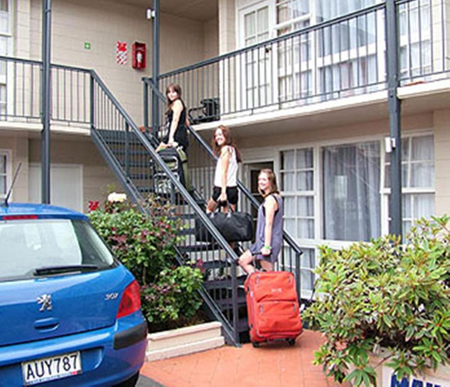 Hosté ubytování Colonial Inn Motel