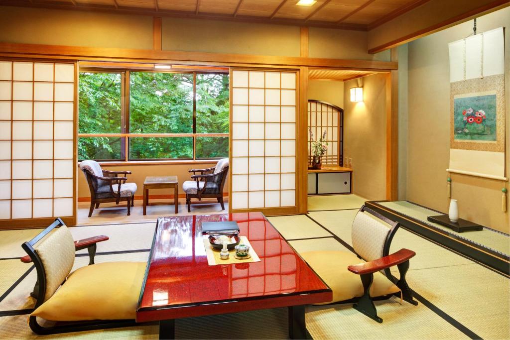 Posezení v ubytování Nasu Onsen Sanraku