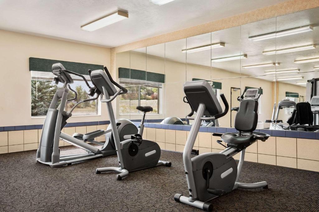 Fitness centrum a/nebo fitness zařízení v ubytování Travelodge by Wyndham Green River WY