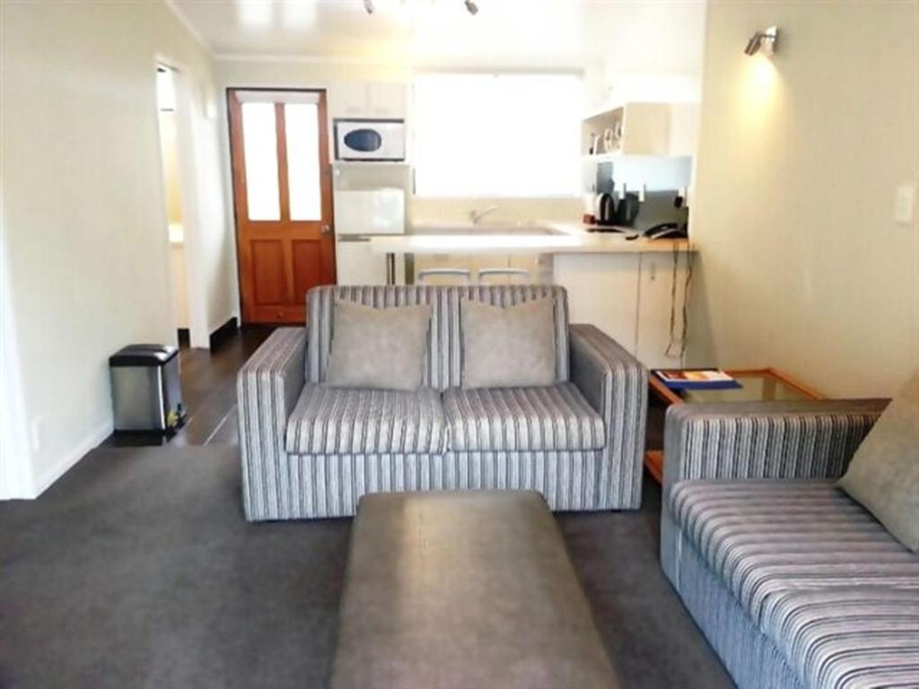 Marineland Beachfront Accommodation - Resim 30