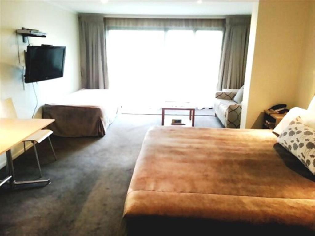 Marineland Beachfront Accommodation - Resim 39