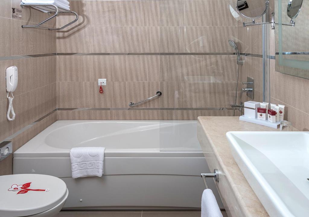 Ramada Plaza by Wyndham Rize - 1