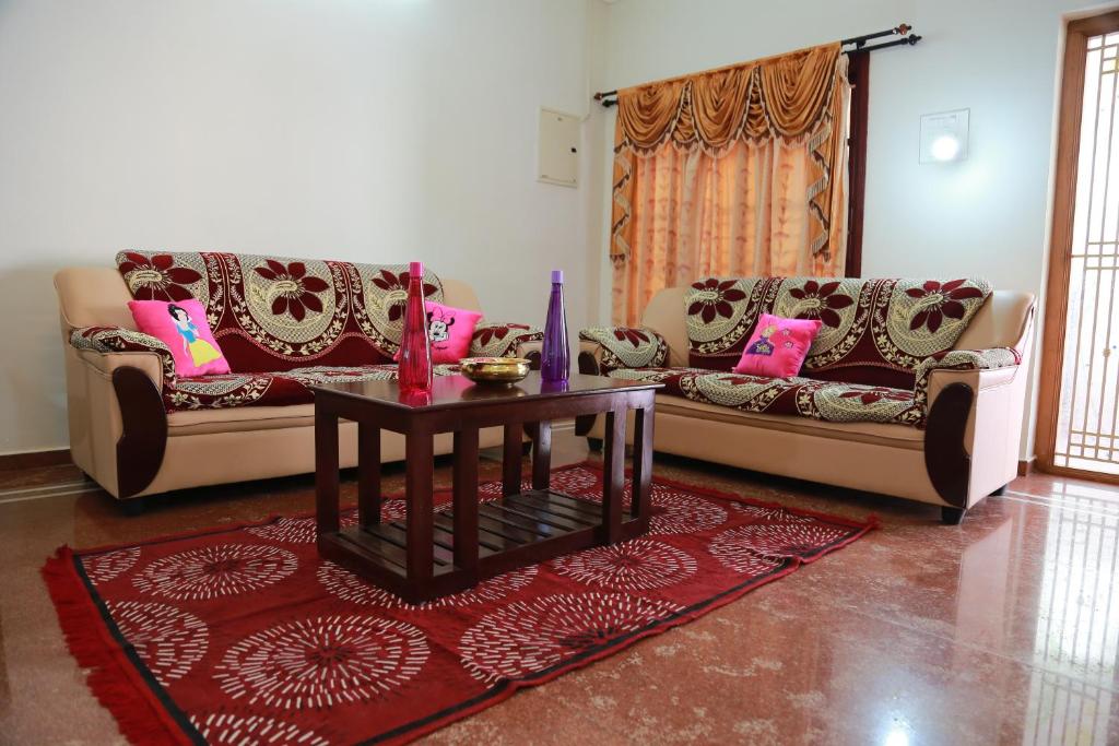 Posezení v ubytování Coimbatore Home Stay & Serviced Apartment
