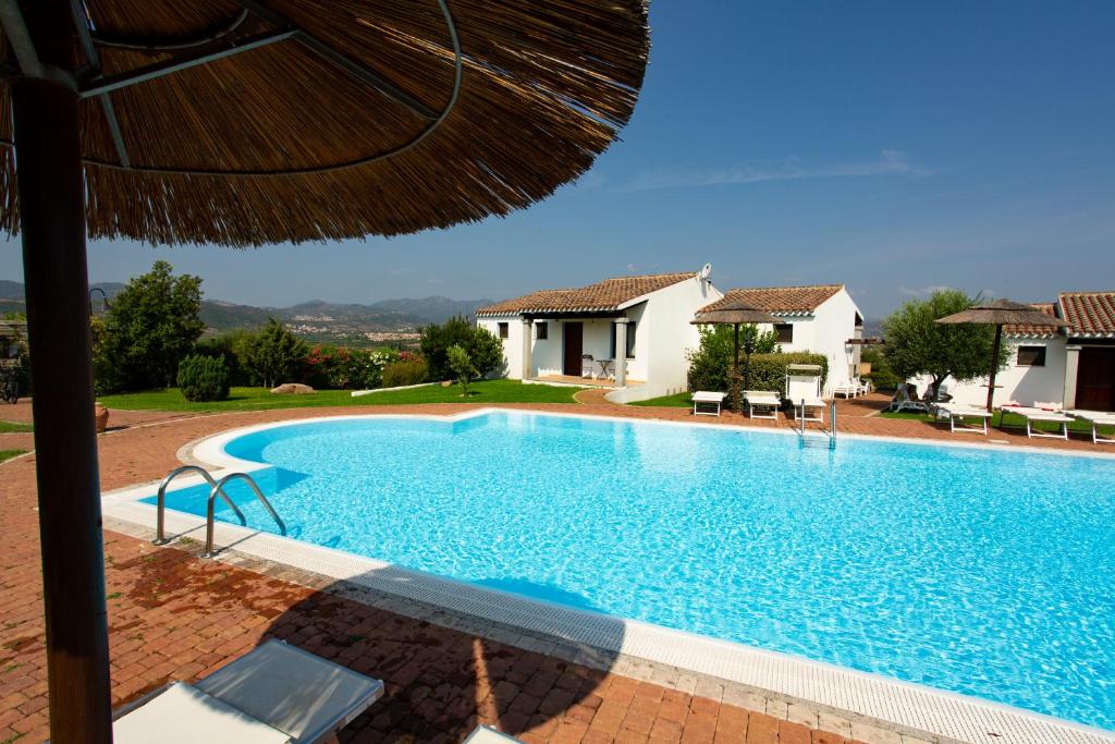 Bazén v ubytování Sa Prata Hotel & Resort nebo v jeho okolí