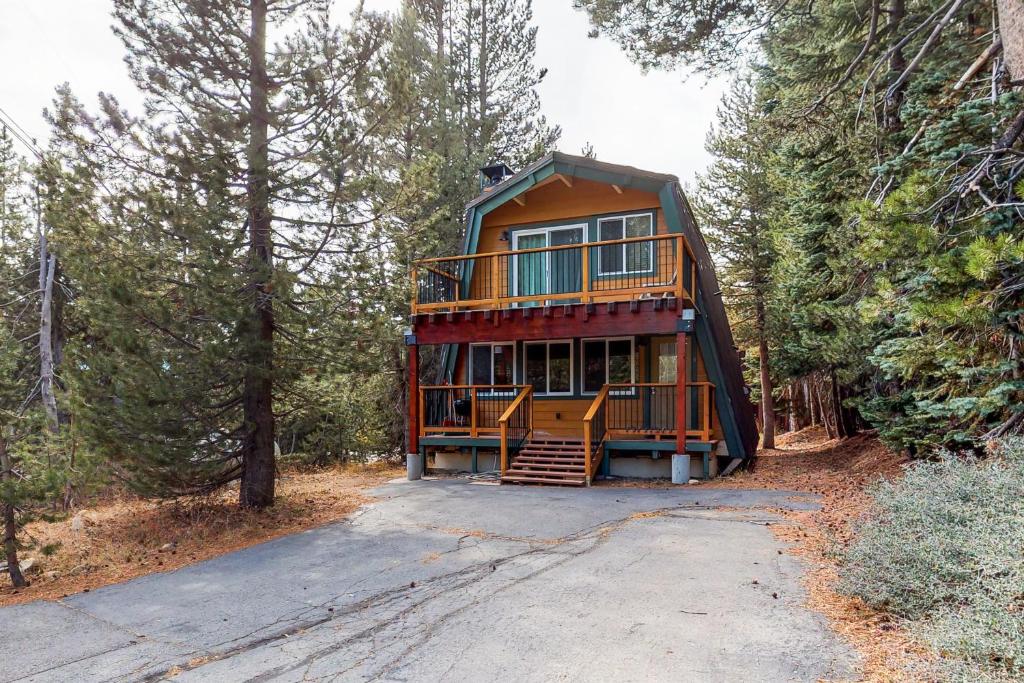 a house in the middle of a forest at Serene Retreat in Soda Springs