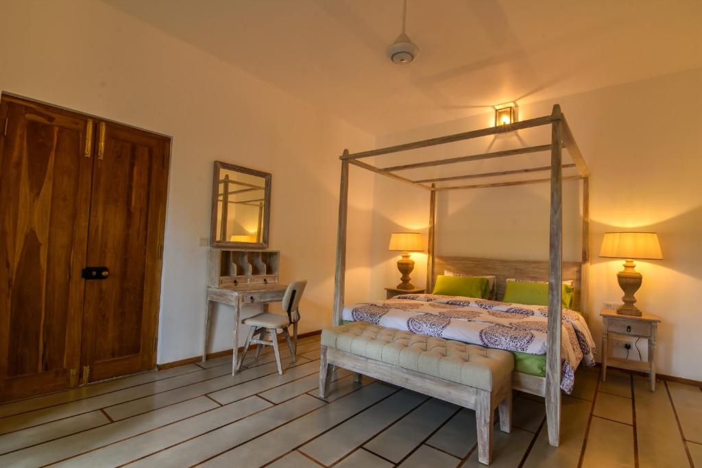 Niketh Villa Kandy - Room King Con Vista De Jardín