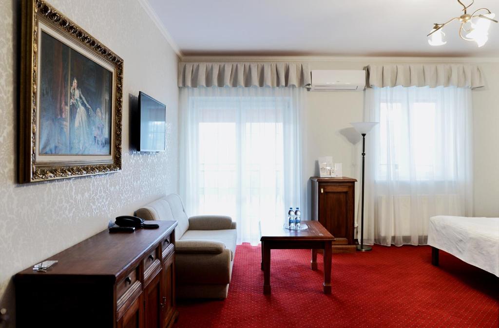 Dwór Czarneckiego - 3