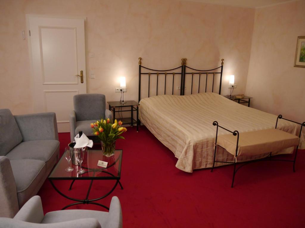 Burg Heimerzheim - 11