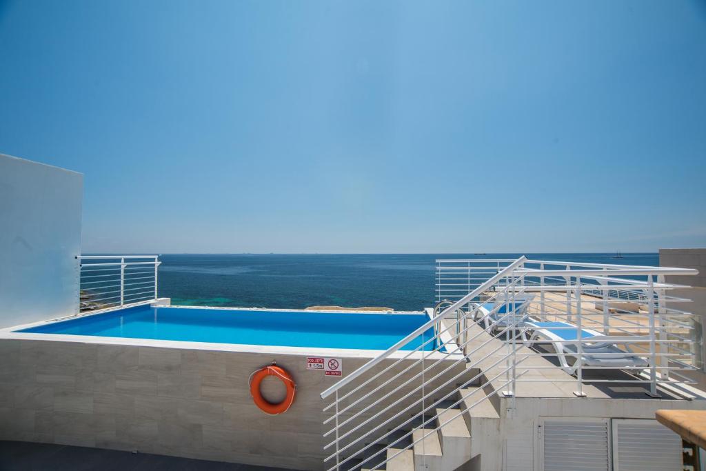 The Sea-Bank Villa Apartments - 1