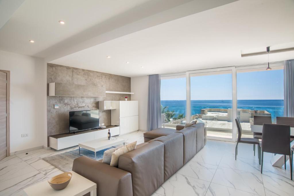 The Sea-Bank Villa Apartments - 5