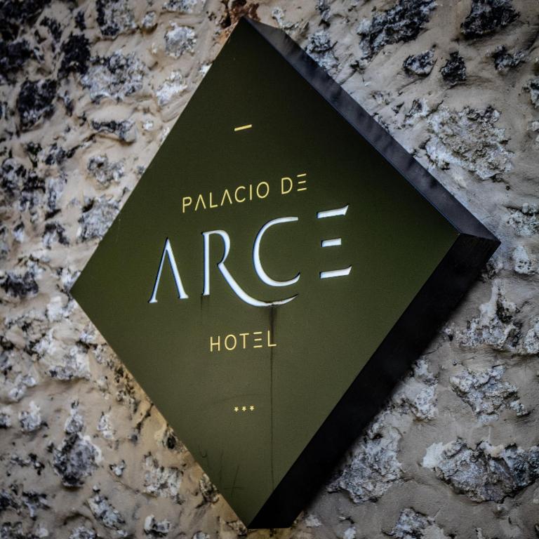 Certifikát, hodnocení, plakát nebo jiný dokument vystavený v ubytování Palacio de Arce