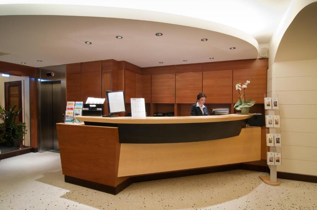 Vstupní hala nebo recepce v ubytování Hotel Memphis
