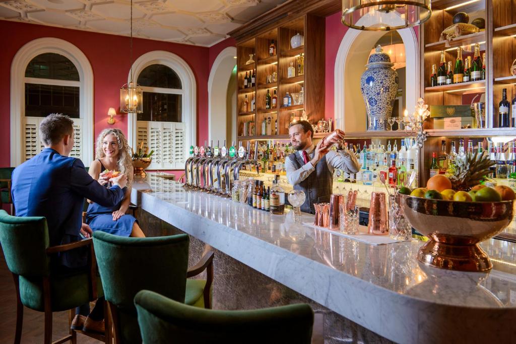 Nápoje v ubytování The Metropole Hotel Cork
