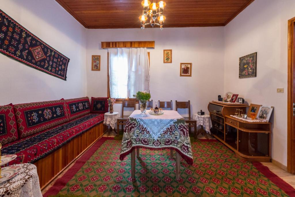 Gallery image of To Patriko Tou Saranti in Metsovo