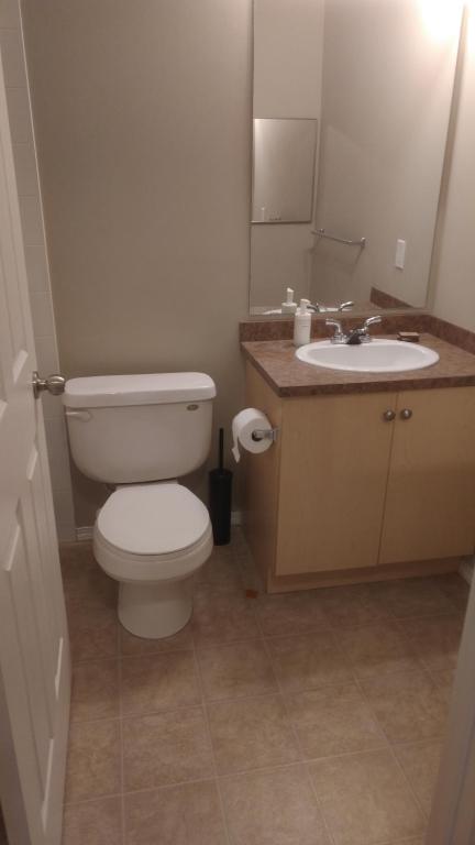 Koupelna v ubytování Quiet 2 Bed 2 Bath close to Westview Hospital
