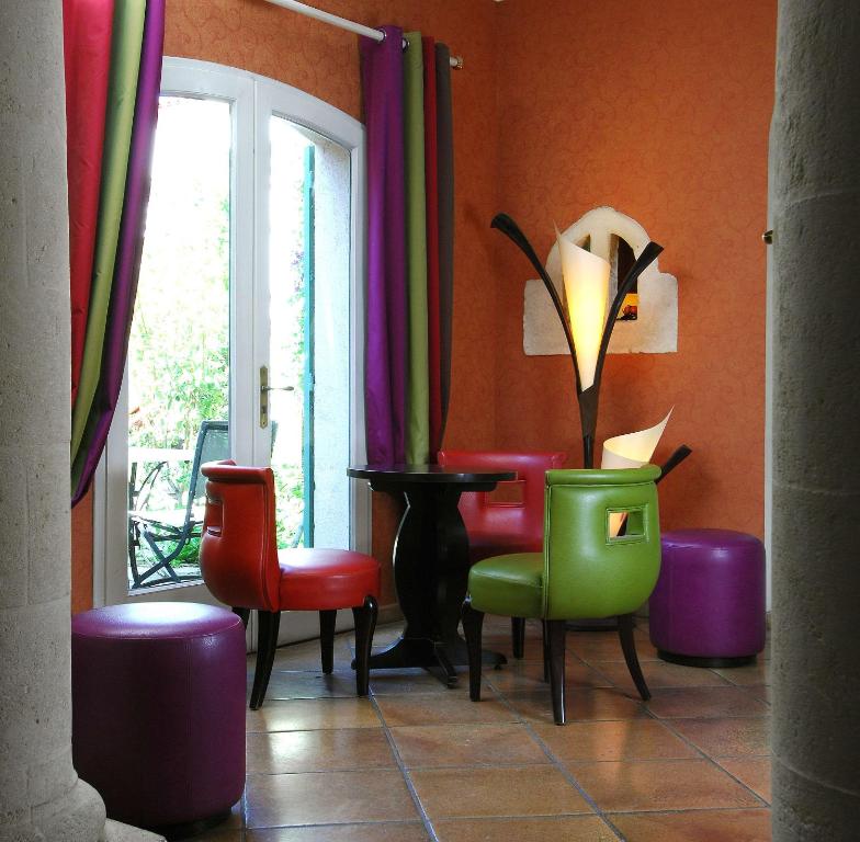 Gallery image of Best Western L&#39;Orangerie in Nîmes