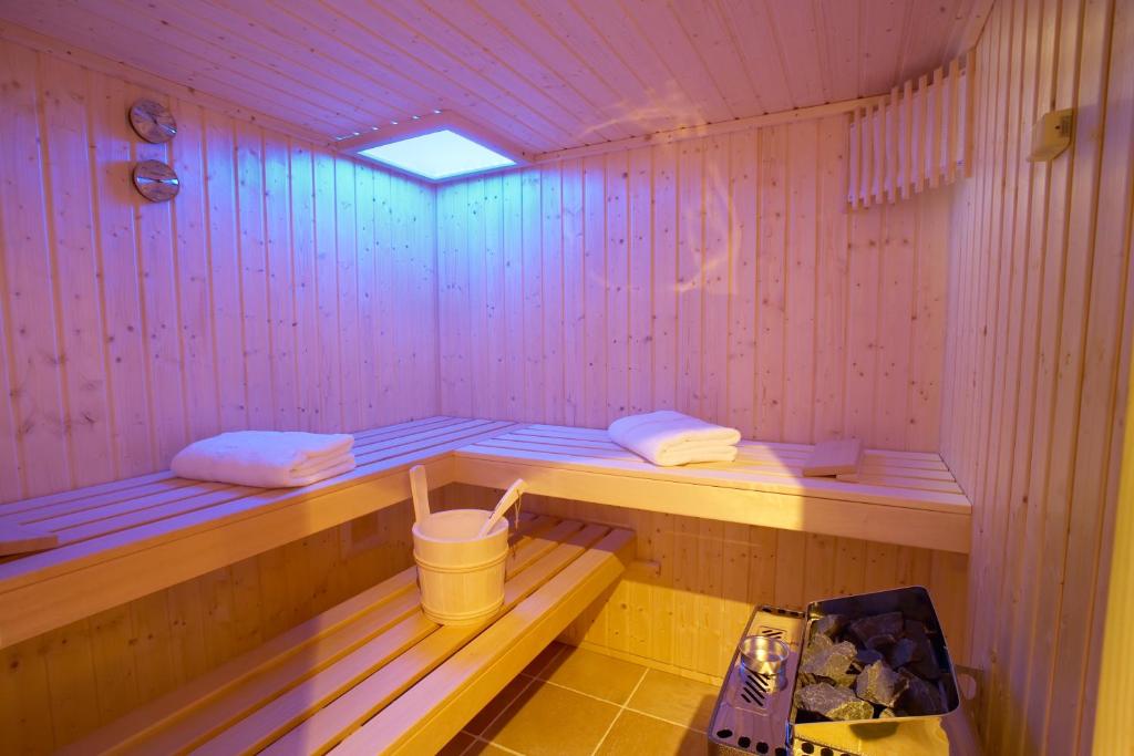 Fotografie z fotogalerie ubytování Rackmers Hof - Suiten Hotel garni mit Sauna v destinaci Oevenum