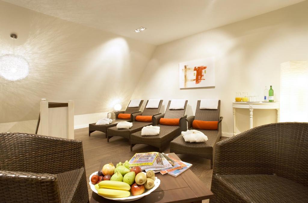 Posezení v ubytování Rackmers Hof - Suiten Hotel garni mit Sauna