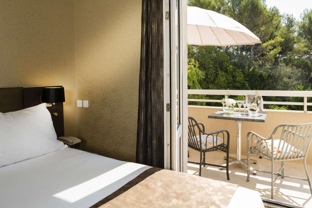 Balkón nebo terasa v ubytování Best Western PLUS Elixir Grasse