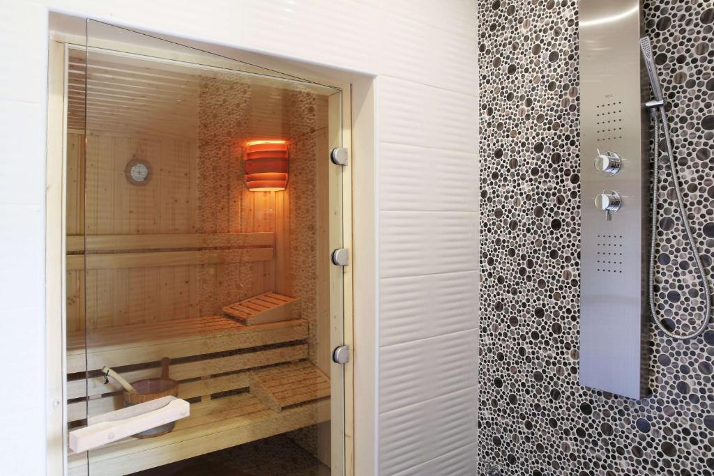 Koupelna v ubytování Best Western PLUS Elixir Grasse
