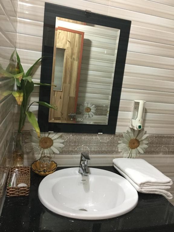 Tam Coc Palm House - 16