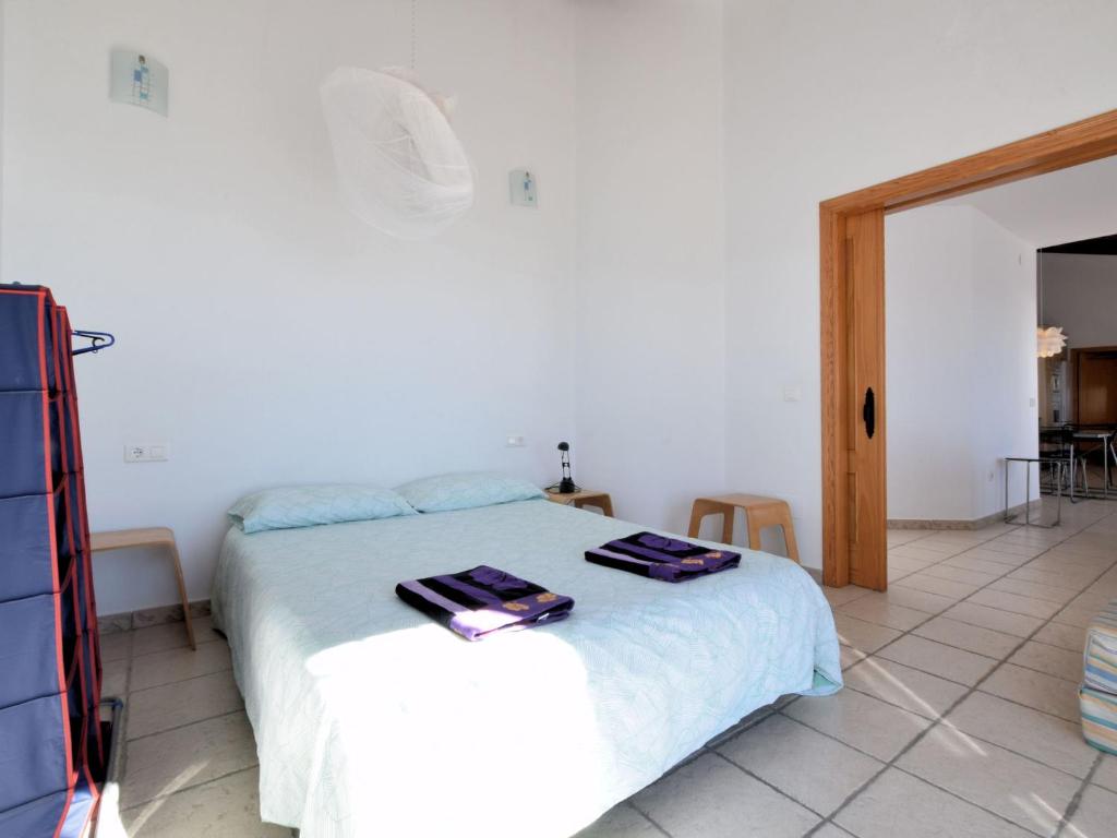 Postel nebo postele na pokoji v ubytování Villa with private pool in Arenas