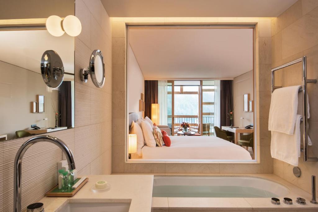 Vannituba majutusasutuses Waldhotel by Bürgenstock